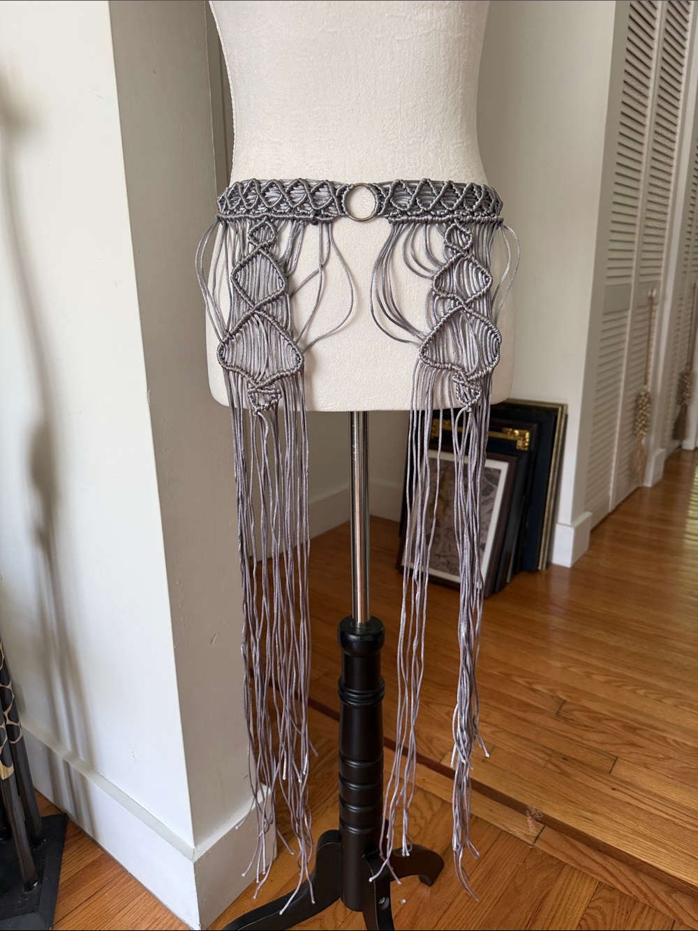 Boho Macramé Fringe Waist Belt - Gray